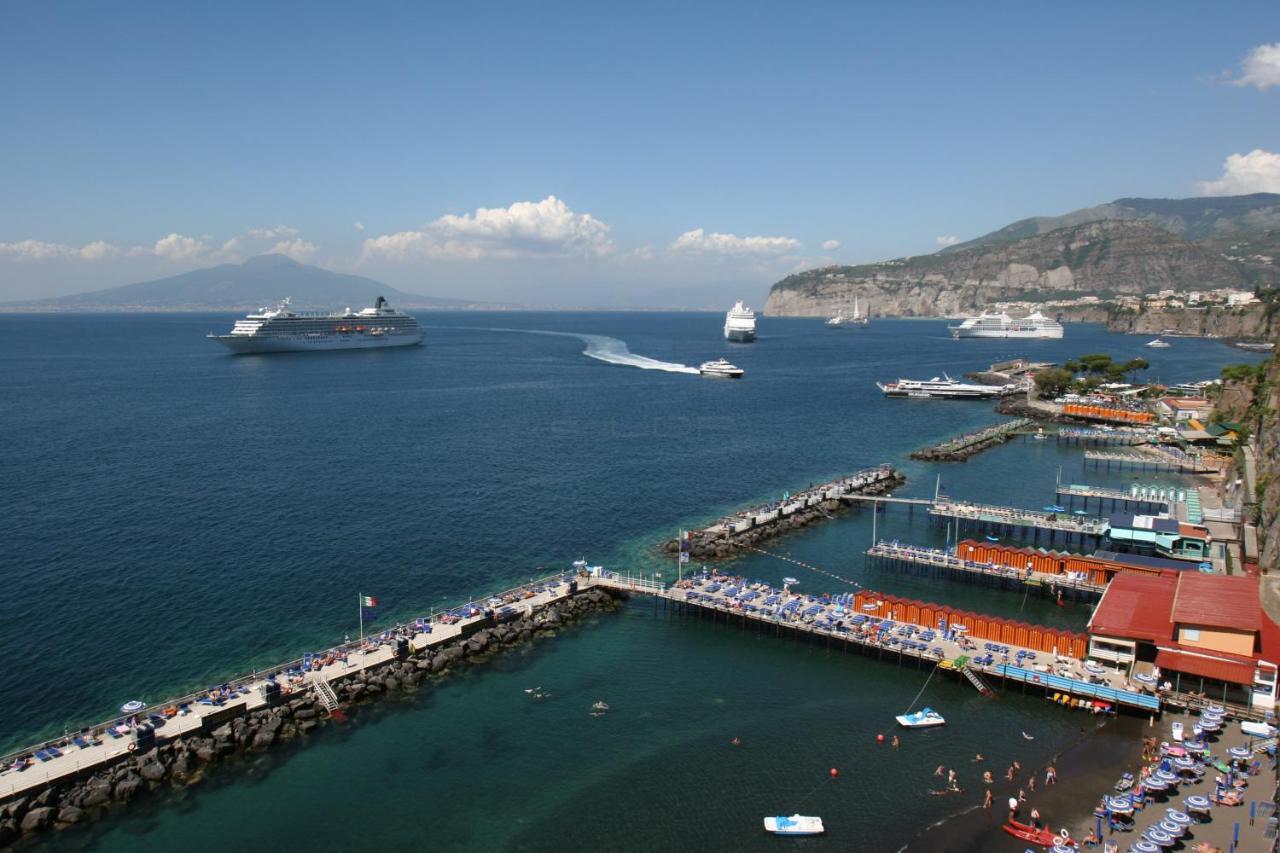 Esperidi Resort Sorrento Esterno foto